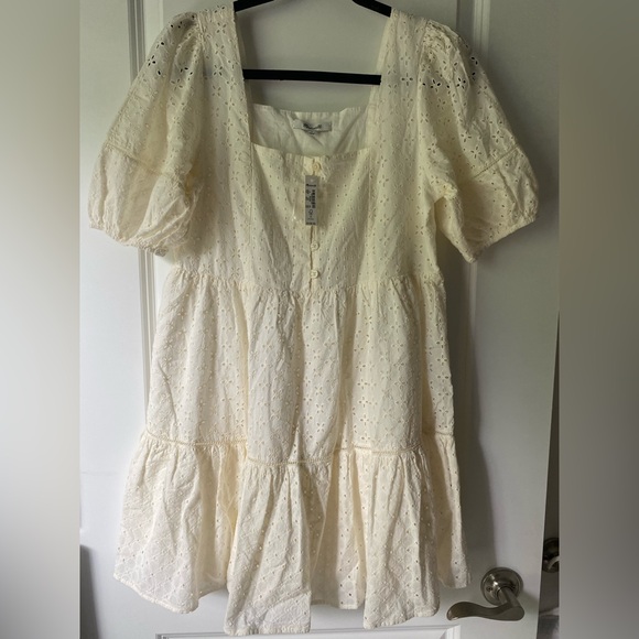 NWT Madewell Eyelet-Mix Tiered Light Cream Mini Dress Size 6 - Picture 8 of 11
